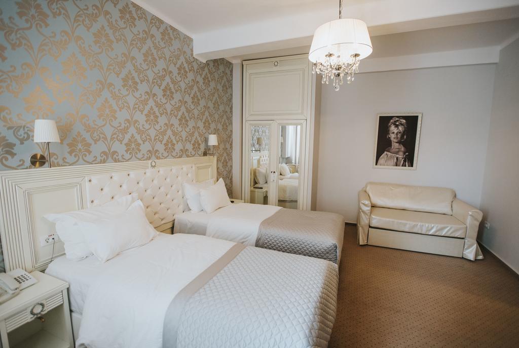 Vila Cornelia Bukarest Exteriör bild