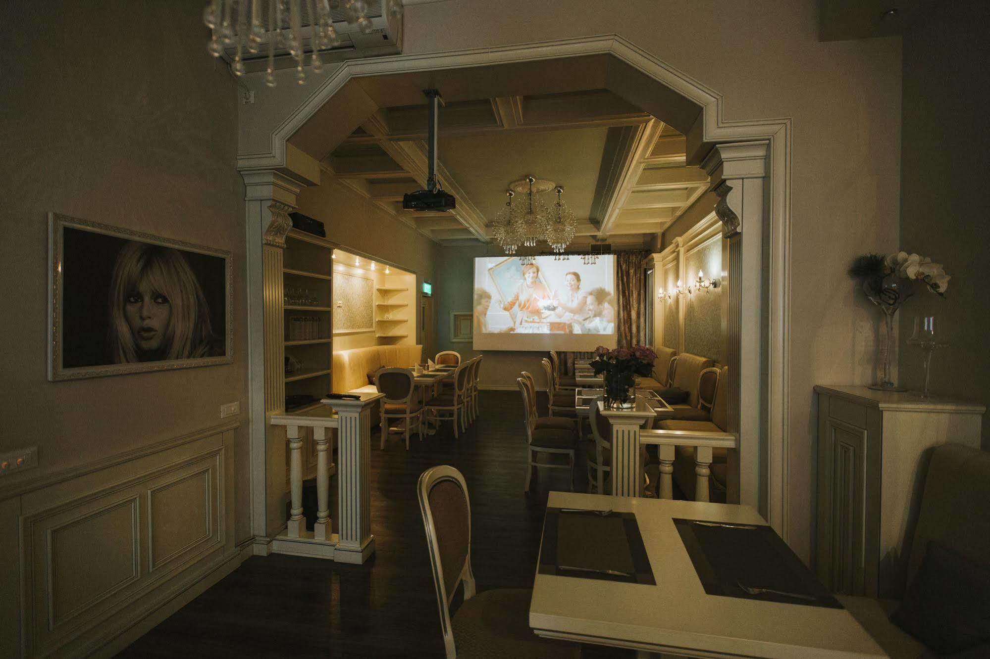 Vila Cornelia Bukarest Exteriör bild